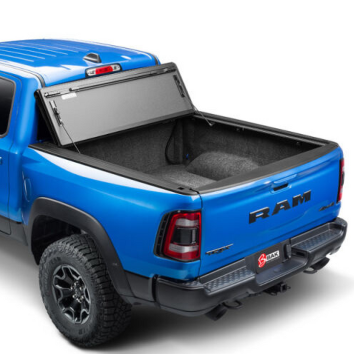 Chevrolet Silverado 2500/3500 Bakflip MX4 Tonneau Cover