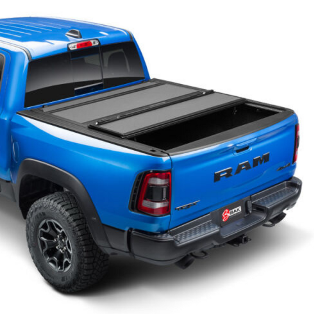 Chevrolet Silverado 2500/3500 Bakflip MX4 Tonneau Cover